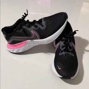 Nike Renew Gs 5Y Black/Pink Glow LT Smokey Grey Noir